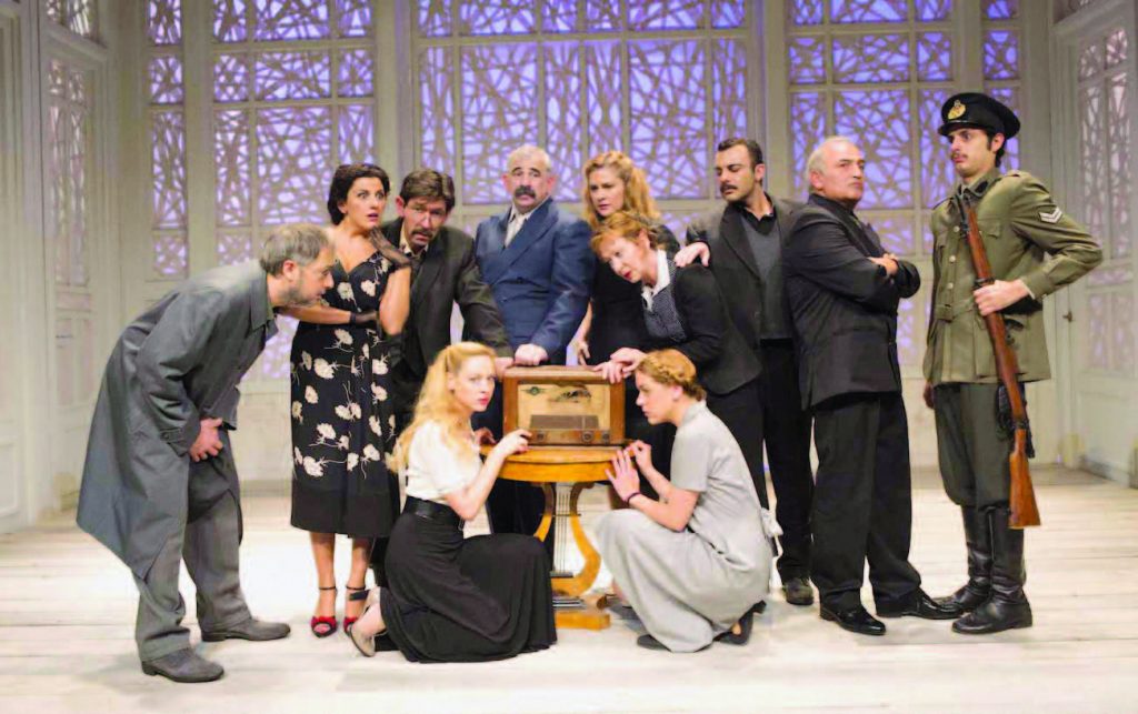 Πέτρος Φιλιππίδης:Η τέχνη δεν θα λύσει το πρόβλημα της ανεργίας - Media