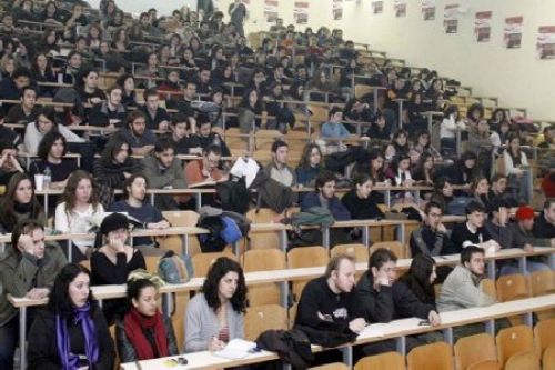 Πανεπιστήμια - αποθήκες, δίχως βιβλία  - Media