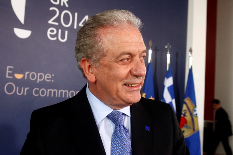 Παζάρι για την θέση του Αβραμόπουλου στην Κομισιόν - Media