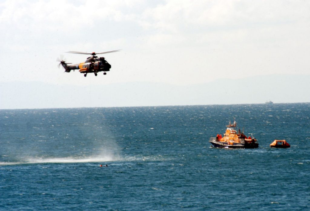 Συνεχίζονται οι έρευνες για τον εντοπισμό μεταναστών ανοιχτά στης Σάμου - Media