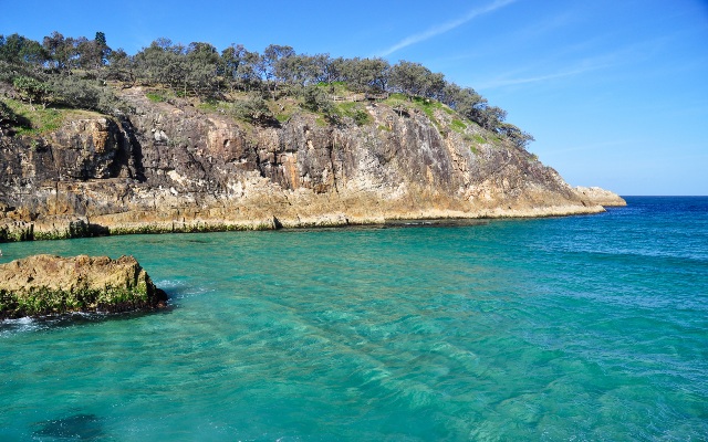 ΥΠΕΚΑ: Εξαιρετικής ποιότητας τα ύδατα κολύμβησης της Ελλάδας - Media