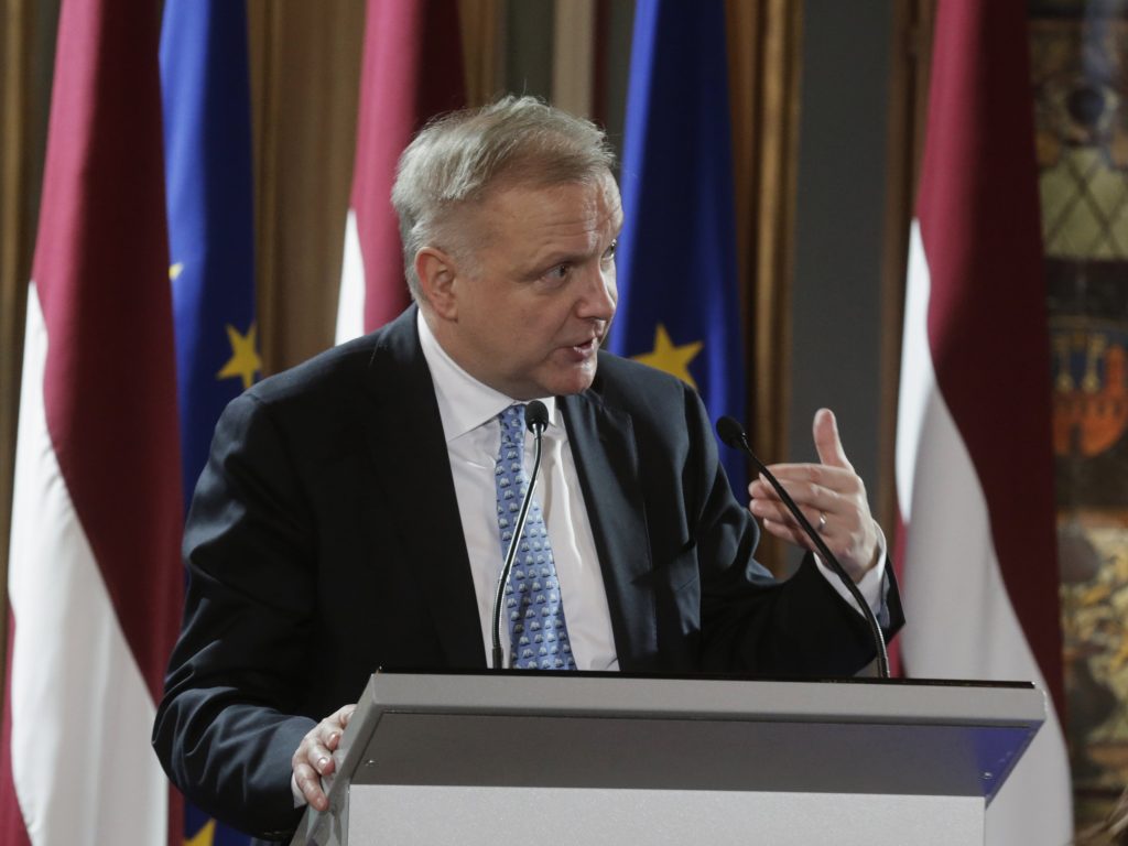 Μετά το καλοκαίρι η συζήτηση για το χρέος λέει ο Ρεν - Media