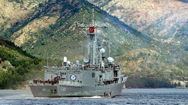 Τούρκικα πολεμικά πλοία  κάνουν «κρουαζιέρες» στο Αιγαίο - Media