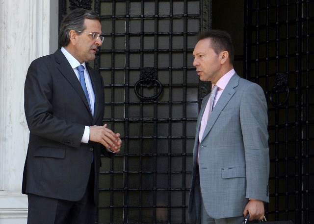 Σε «ανάμμενα κάρβουνα» η κυβέρνηση - Media