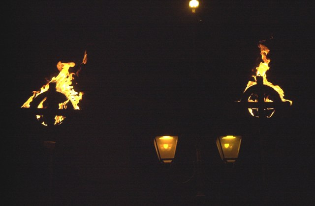 Χρυσαυγήτικα μαύρα σκοτάδια - Media