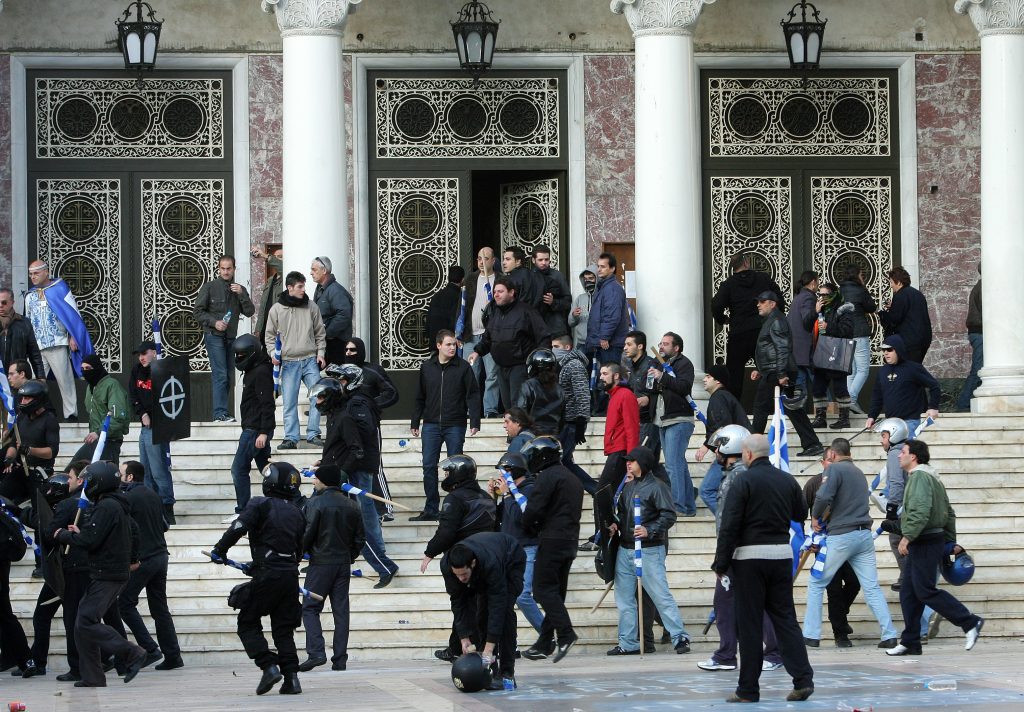 Επιτέθηκαν σε μέλη της παράταξης Σακελλαρίδη στον Άγιο Παντελεήμονα - Media