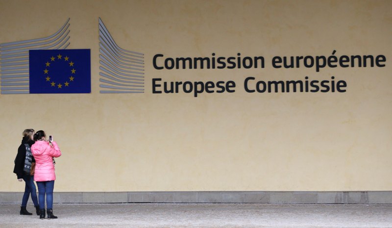 Η Κομισιόν δεν είναι αρκετά σκληρή με τα κράτη λένε Γερμανία - Φινλανδία - Media