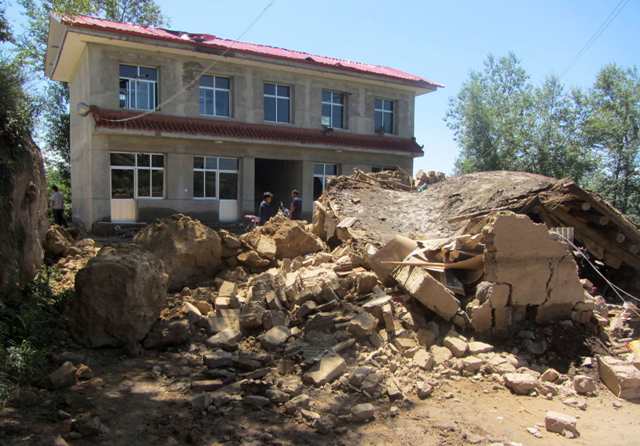 Κίνα: Αυξάνεται ο αριθμός των θυμάτων από το φονικό σεισμό - Media