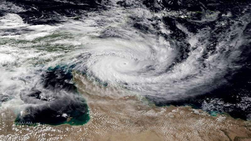 Οι κυκλώνες απειλούν πλέον πυκνοκατοικημένες περιοχές - Media
