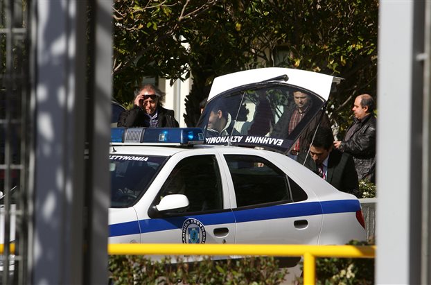 Δολοφονία 31χρονου σε κεντρική πλατεία του Κορυδαλλού - Media