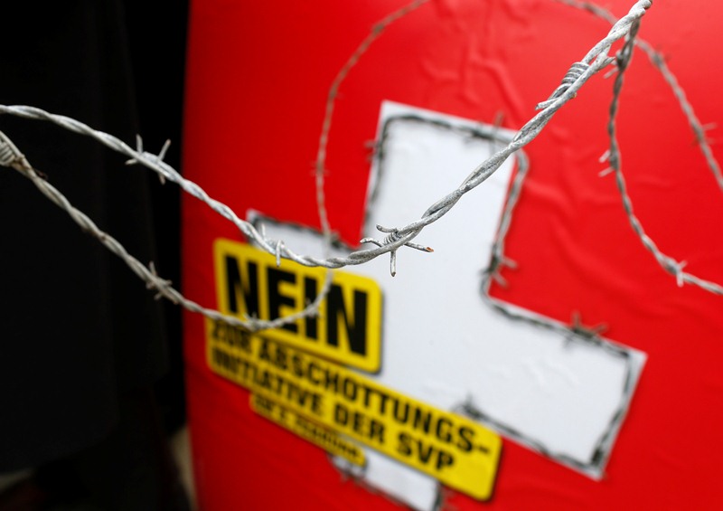 Με 50,4% οι Ελβετοί είπαν \"στοπ\" στη μαζική ροή μεταναστών - Media