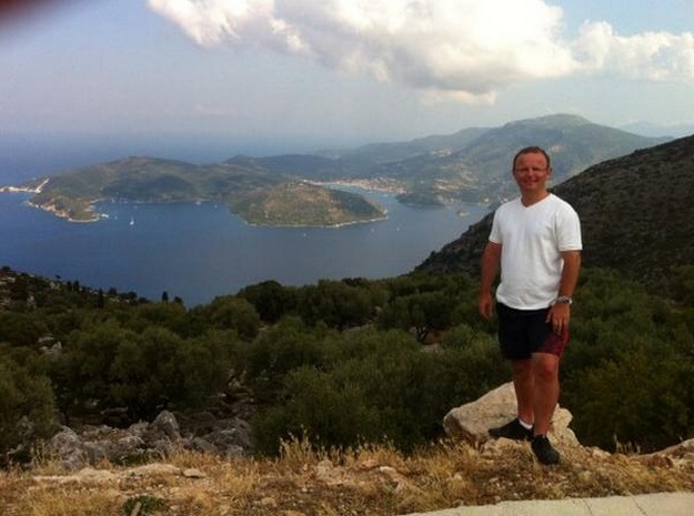 Ο Βρετανός πρέσβης διαφημίζει την Ελλάδα μαγεμένος από τις ομορφιές της - Media