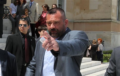 Ένταση στη Ζάκυνθο μεταξύ αντιφασιστών και Χρυσής Αυγής - Media