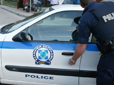 Συνελήφθη ο διοικητής του Α/Τ Ρέντη για κλοπή - Media