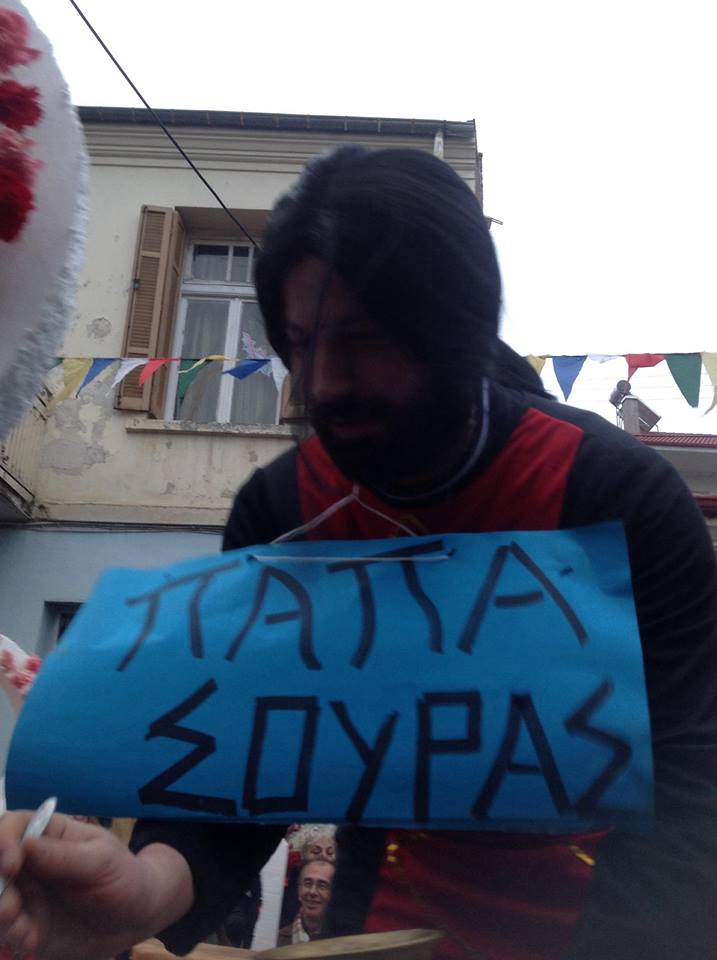 Βουλευτής του ΣΥΡΙΖΑ ντύθηκε… παπάς - Media