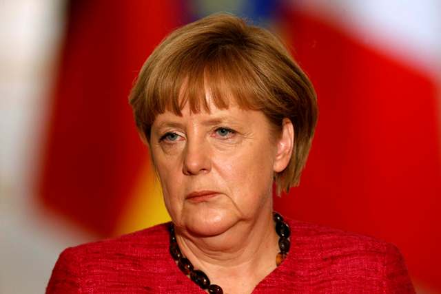 Αντίθετη στην εκχώρηση περισσότερων εξουσιών στην Κομισιόν η Μέρκελ - Media