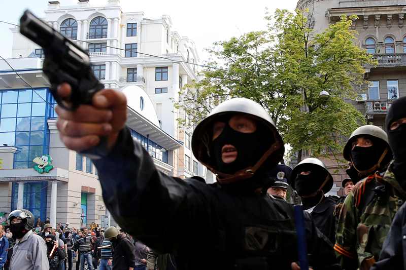 Ουκρανία: Ακήρυχτος πόλεμος με νεκρούς και τραυματίες - Media