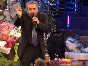 Πρεμιέρα «Αλ Τσαντίρι» με Παπακαλιάτη - Media