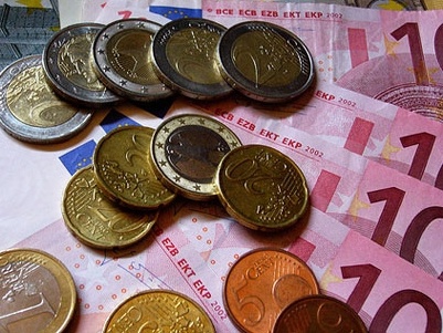 Η υψηλή ισοτιμία, τροχοπέδη για την ανάκαμψη  - Media