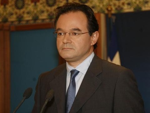 Παπακωνσταντίνου: Συρρίκνωση της ελληνικής οικονομίας το 2011 - Media