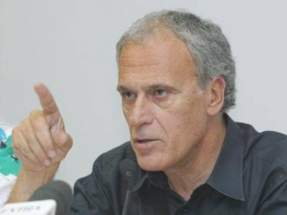 Ο Γιάννης Δημαράς παραιτείται από βουλευτής - Media