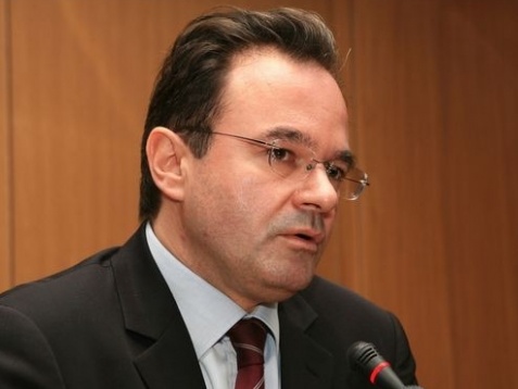 Ανησυχία Παπακωνσταντίνου για την αύξηση των επιτοκίων  - Media