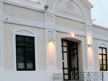 Προκλητικός μαξιμαλισμός - Media