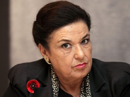 Στην κόψη του ξυραφιού - Media
