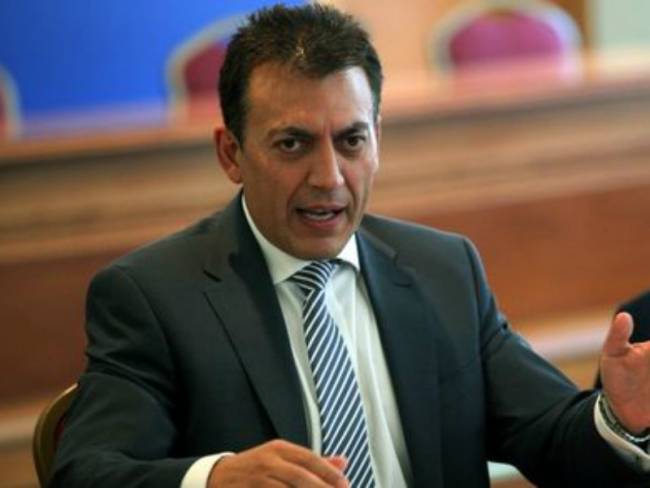 «Ο 13ος και ο 14ος μισθός δεν κινδυνεύουν» λέει ο Βρούτσης - Media