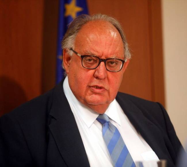 Πάγκαλος: Εκτός νόμου να κηρυχθεί η Χρυσή Αυγή - Media