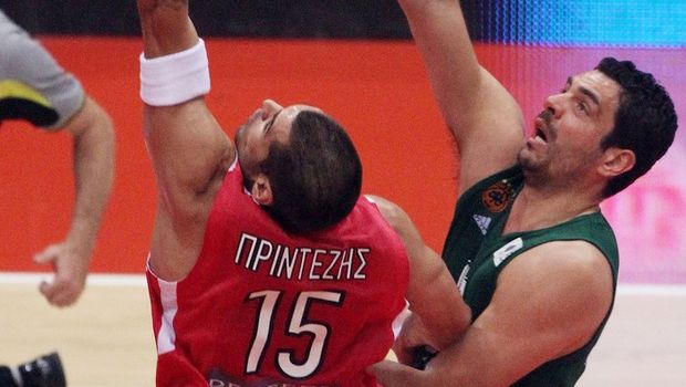 Κόκκινη \"απόδραση\" - Media