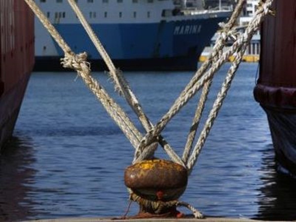 Οι ισχυροί άνεμοι εμποδίζουν τις ακτοπλοϊκές γραμμές - Media