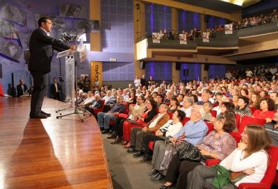 Τσίπρας: Η Κυβέρνηση των νεοφιλελεύθερων Μουτζαχεντίν ξεπουλά τη χώρα - Media