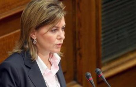 Γκαζάκια στο γραφείο της βουλευτού της ΝΔ Φεβρωνίας Πατριανάκου - Media