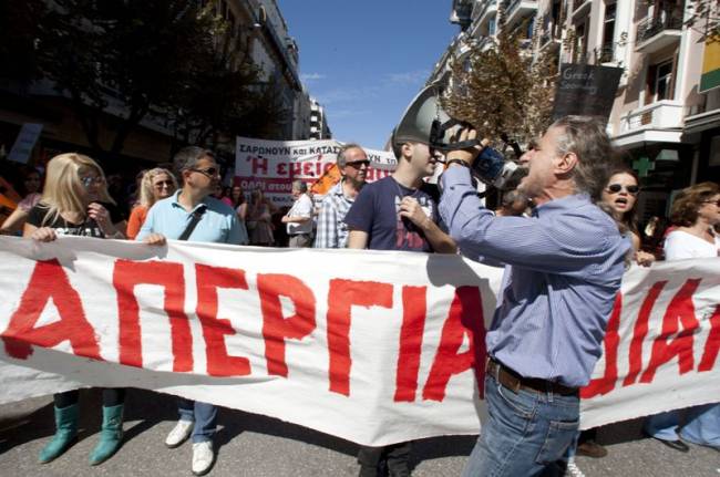 Προσπαθούν να απαγορεύσουν την αυριανή απεργία της ΑΔΕΔΥ - Αγωγή του Δημοσίου κατά της κινητοποίησης - Media