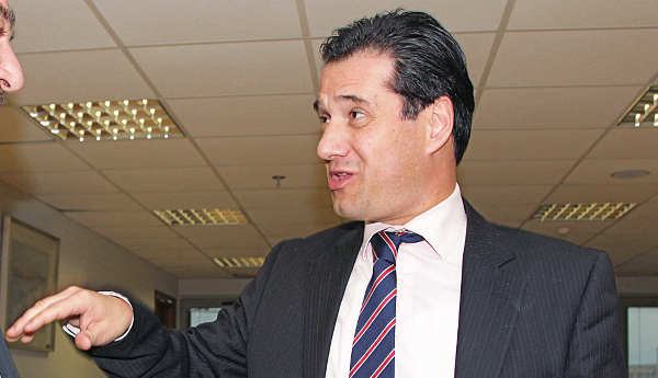 Άδωνις: «Ή θα παραιτηθώ εγώ ή εσύ. Βάζεις στοίχημα;» - Media