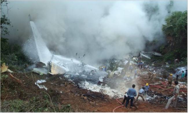 Αεροπορική τραγωδία στην Αλγερία – Βρέθηκε επιζών στα συντρίμμια - Media