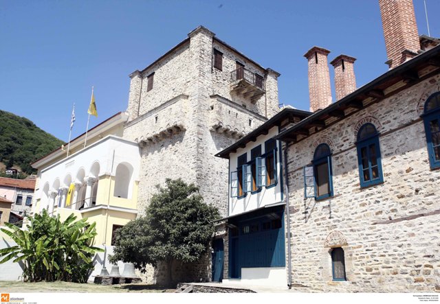 Ισοβίτης συνελήφθη στο Άγιο Όρος - Κρυβόταν εκεί τα τελευταία 8 χρόνια - Media