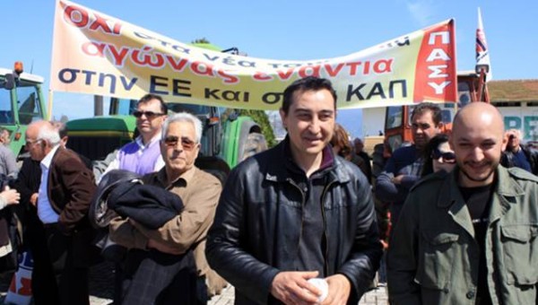 Παραμένουν στα μπλόκα οι αγρότες – Συνάντηση με την κυβέρνηση τη Δευτέρα - Media