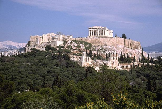 Αποχαιρετά την Ακρόπολη και η Frankfurter Rundschau  - Media