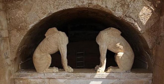 Αποκαλύφθηκε η πρόσοψη του μνημείου στην Αμφίπολη - Media