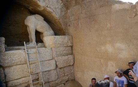 Αισιόδοξοι οι αρχαιολόγοι για τις ανασκαφές στην Αμφίπολη - Media