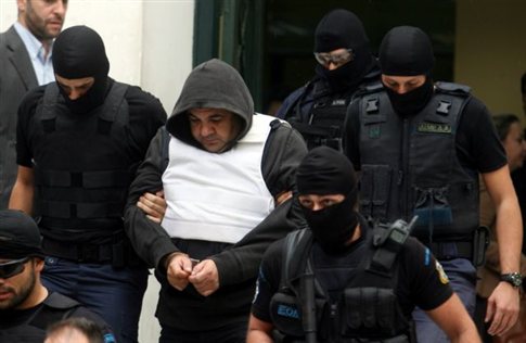 Απολογείται ο συνοδηγός του Ρουπακιά - Media