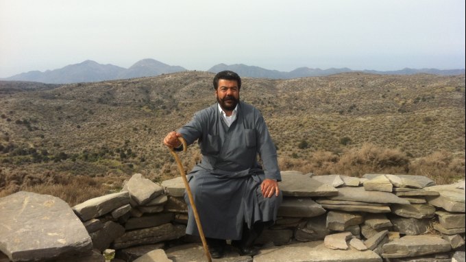 Παπα - Ανδρέας Κεφαλογιάννης: «Σηκωθείτε από τους καναπέδες και βγείτε στους δρόμους να διαμαρτυρηθείτε» - Media