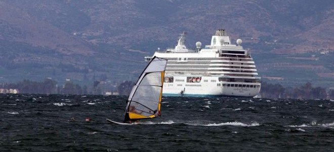 Ισχυροί άνεμοι και μικρή πτώση της θερμοκρασίας - Media