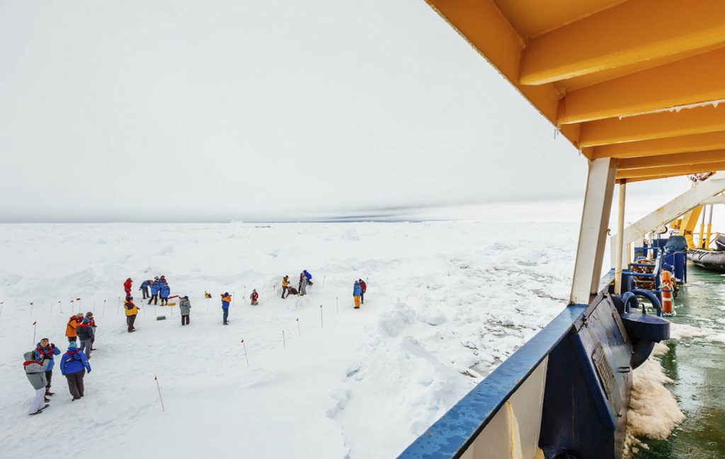 Ανταρκτική: Διεκόπη η επιχείρηση διάσωσης του ρωσικού πλοίου - Media