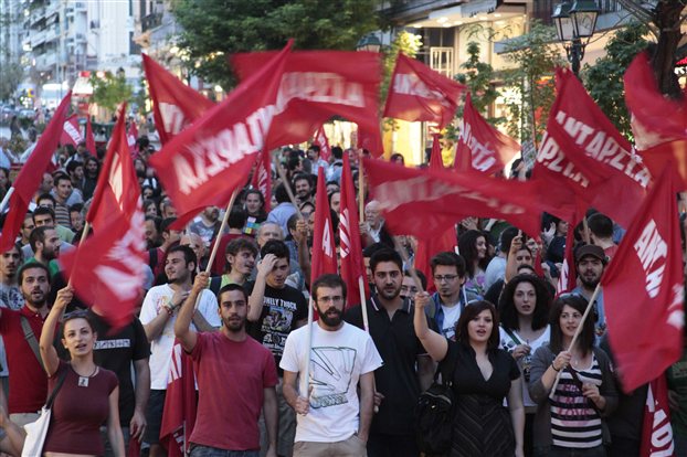 Καταγγελία από ΑΝΤΑΡΣΥΑ για επίθεση Χρυσαυγιτών στην Κηφισιά - Media