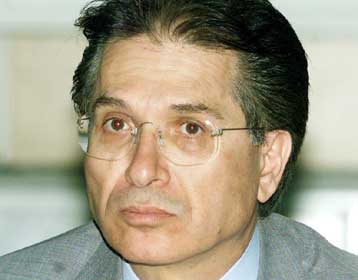 Ως «τοκογλύφος» απολογήθηκε πρώην υφυπουργός του ΠΑΣΟΚ - Media