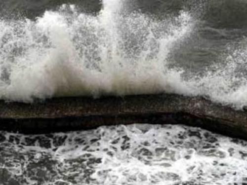 Μερική απαγόρευση απόπλου λόγω θυελλωδών ανέμων - Media