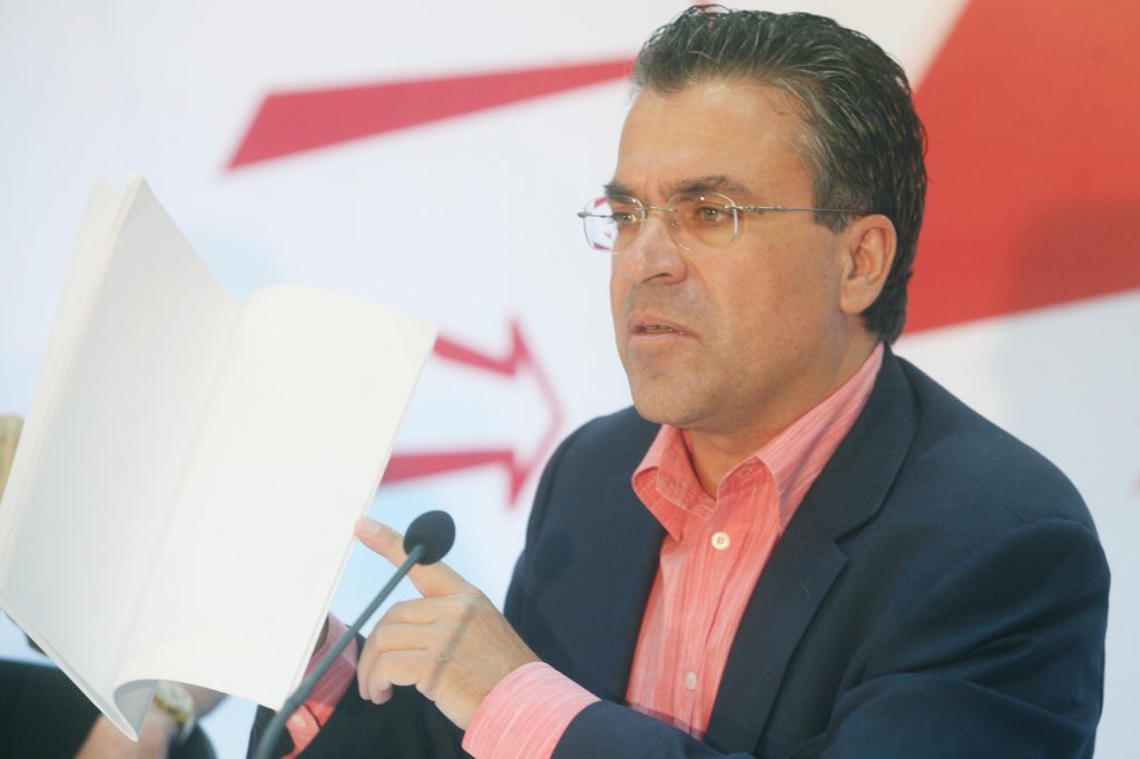 Ντινόπουλος: Δεν θα γίνουν απολύσεις στους ΟΤΑ (Video)
 - Media